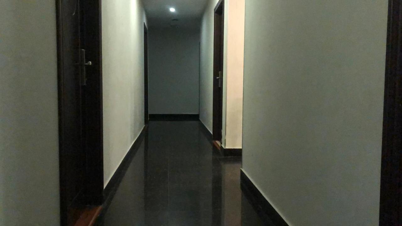 Super Oyo 90668 Joy Inn Miri Extérieur photo