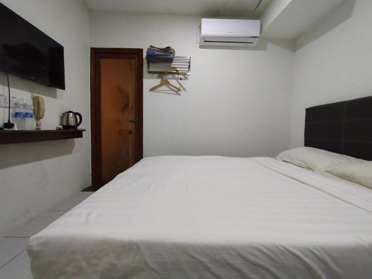 Super Oyo 90668 Joy Inn Miri Extérieur photo